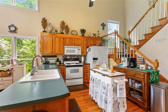 310 Fernwood Drive, Salem, SC 29676