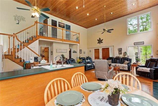 310 Fernwood Drive, Salem, SC 29676