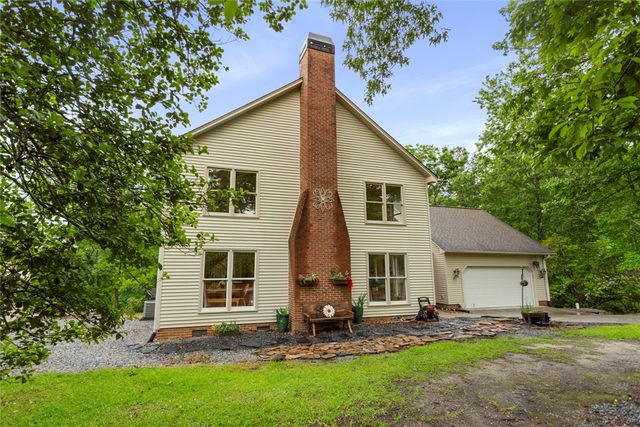 310 Fernwood Drive, Salem, SC 29676
