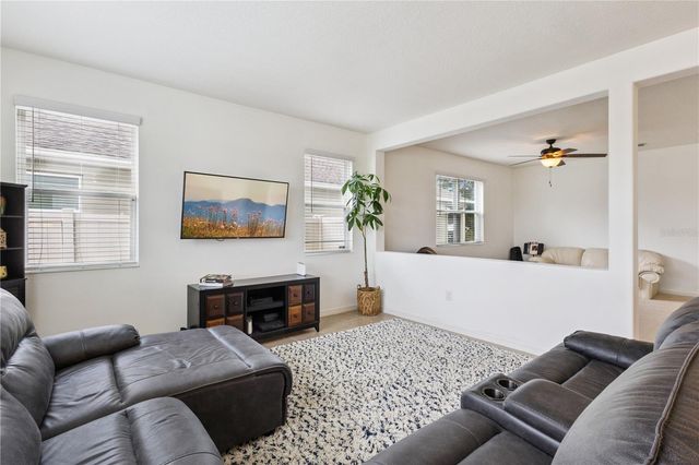 4076 GREEN ORCHARD AVENUE, Winter Garden, FL 34787