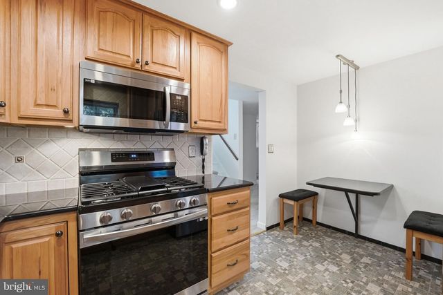 14307 FAIRVIEW LN, Woodbridge, VA 22193