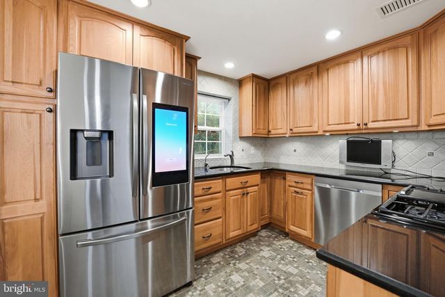 14307 FAIRVIEW LN, Woodbridge, VA 22193