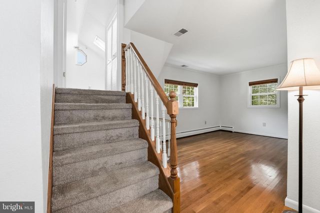 14307 FAIRVIEW LN, Woodbridge, VA 22193