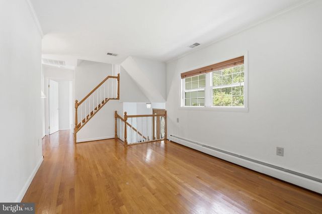 14307 FAIRVIEW LN, Woodbridge, VA 22193