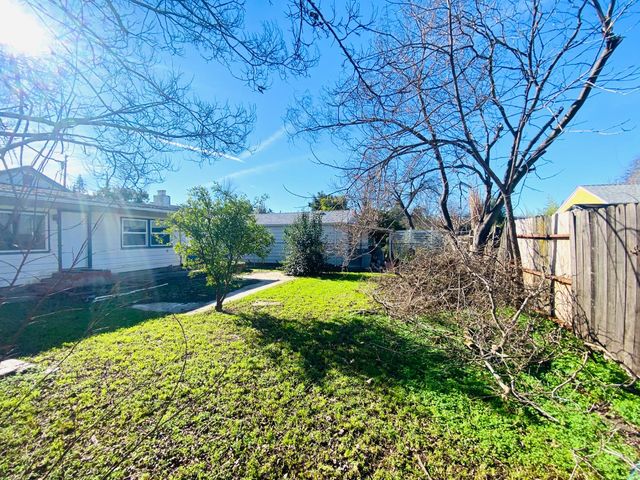 711 Taber Ave, Yuba City, CA 95991