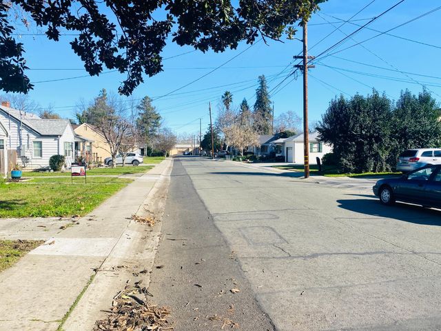 711 Taber Ave, Yuba City, CA 95991