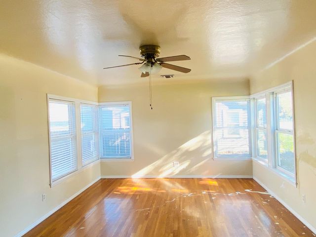 711 Taber Ave, Yuba City, CA 95991