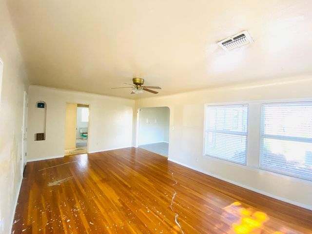 711 Taber Ave, Yuba City, CA 95991