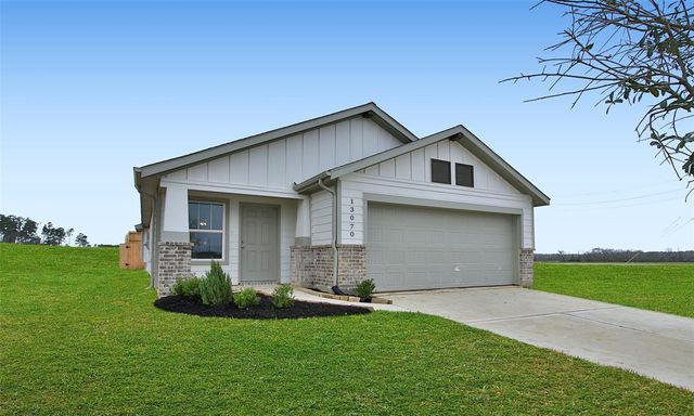 13070 Sarah Springs Drive, Magnolia, TX 77354