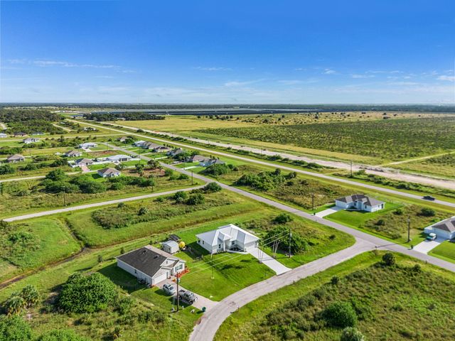 526 Braelyn St, Port Labelle, FL 33935