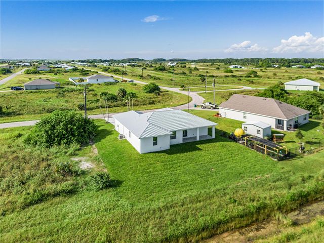 526 Braelyn St, Port Labelle, FL 33935