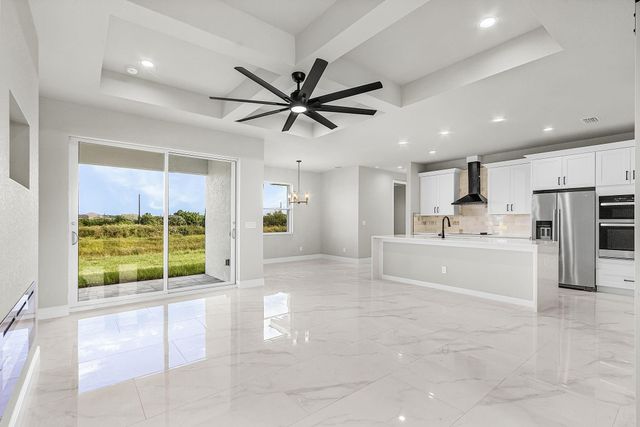 526 Braelyn St, Port Labelle, FL 33935