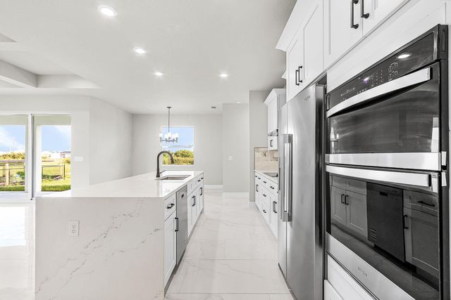 526 Braelyn St, Port Labelle, FL 33935