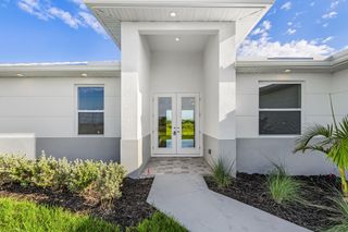 526 Braelyn St, Port Labelle, FL 33935