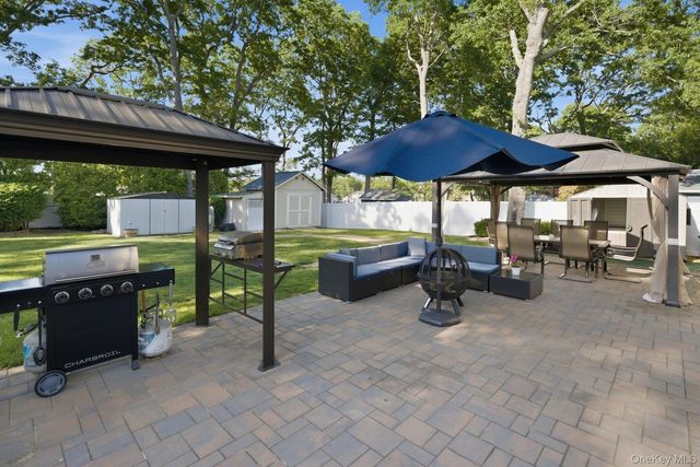 28 Cedar Heights Drive, Ridge, NY 11961