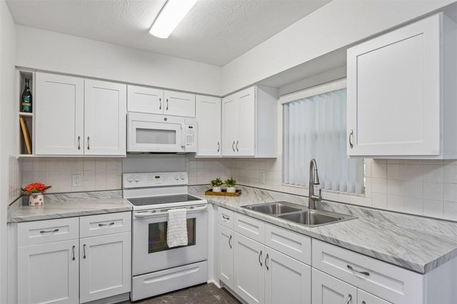 101 JEAN ANN AVENUE, Seffner, FL 33584