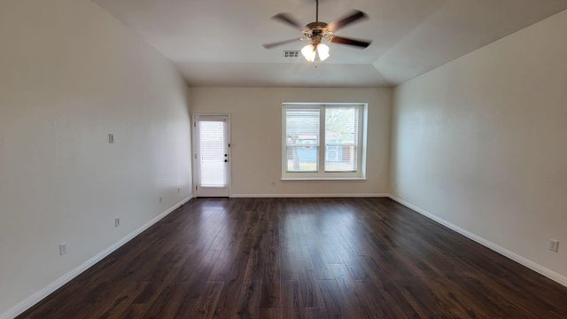 1408 Twin CV, Kyle, TX 78640