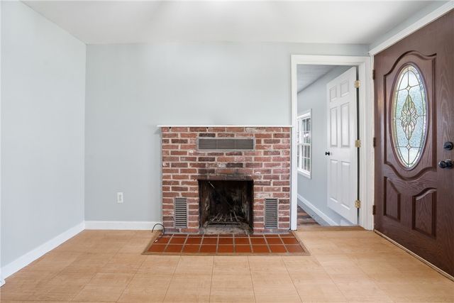 38 Franklin Street, East Providence, RI 02915
