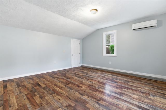 38 Franklin Street, East Providence, RI 02915