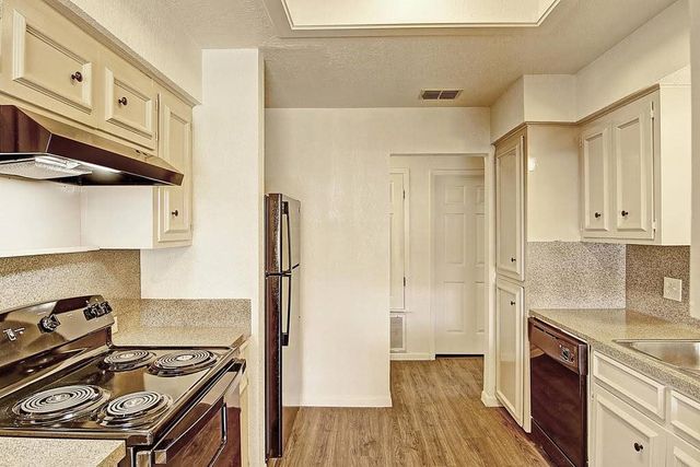 4305 Beard Dr, Corpus Christi, TX 78413