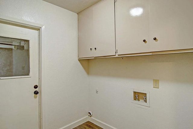 4305 Beard Dr, Corpus Christi, TX 78413