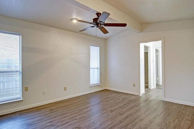 4305 Beard Dr, Corpus Christi, TX 78413