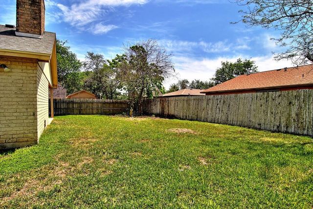 4305 Beard Dr, Corpus Christi, TX 78413