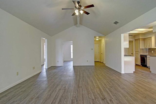 4305 Beard Dr, Corpus Christi, TX 78413