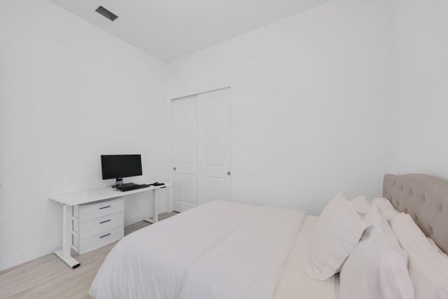 10466 Northbrook Circle, Palm Beach Gardens, FL 33412