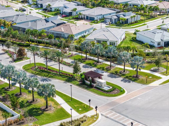 10466 Northbrook Circle, Palm Beach Gardens, FL 33412