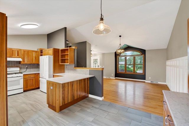 3522 Field Crest Way, Madison, WI 53719