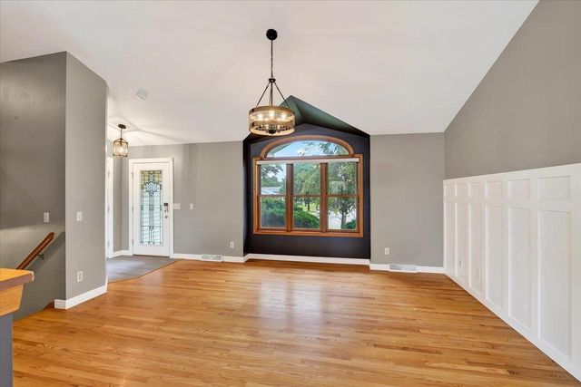 3522 Field Crest Way, Madison, WI 53719