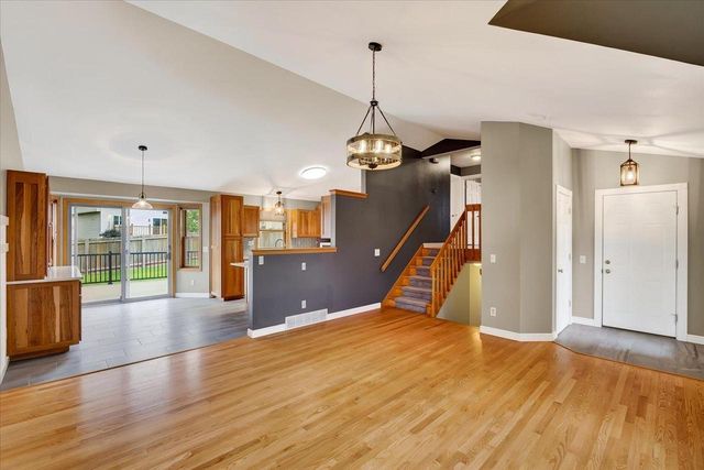 3522 Field Crest Way, Madison, WI 53719
