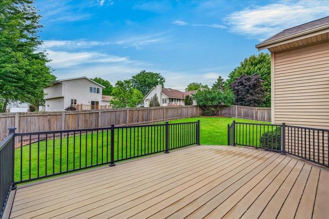 3522 Field Crest Way, Madison, WI 53719