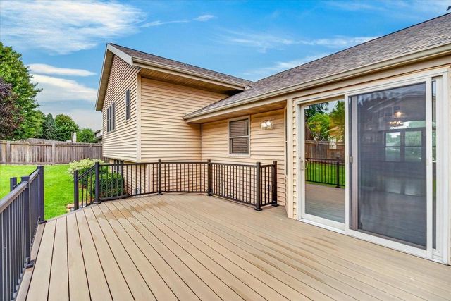 3522 Field Crest Way, Madison, WI 53719