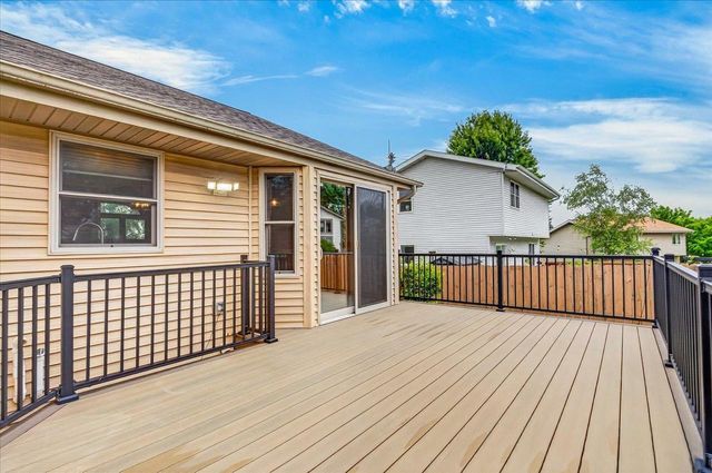 3522 Field Crest Way, Madison, WI 53719