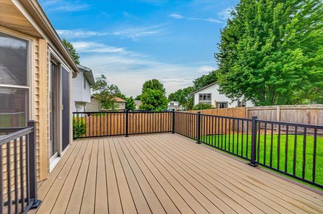 3522 Field Crest Way, Madison, WI 53719
