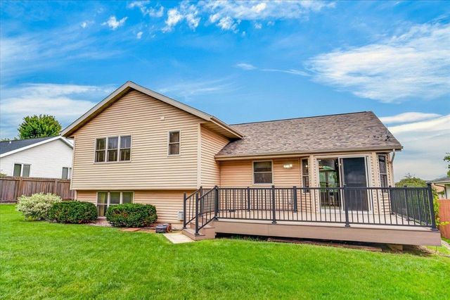 3522 Field Crest Way, Madison, WI 53719