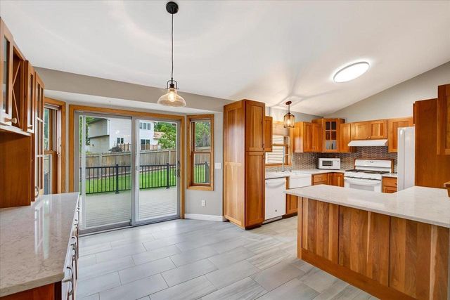 3522 Field Crest Way, Madison, WI 53719