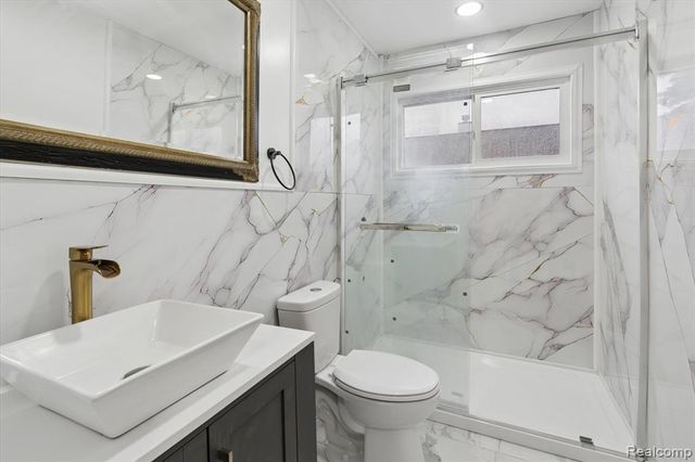 18821 Albany Street, Detroit, MI 48234