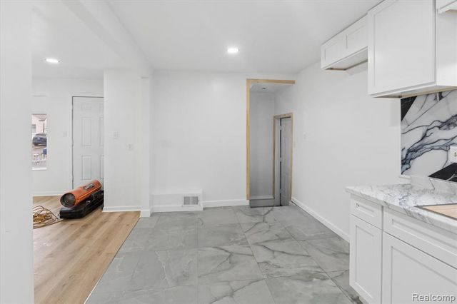 18821 Albany Street, Detroit, MI 48234