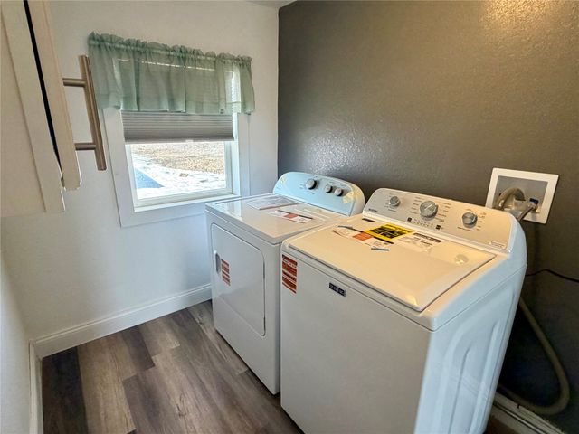 910 E Marion Street, Knoxville, IA 50138