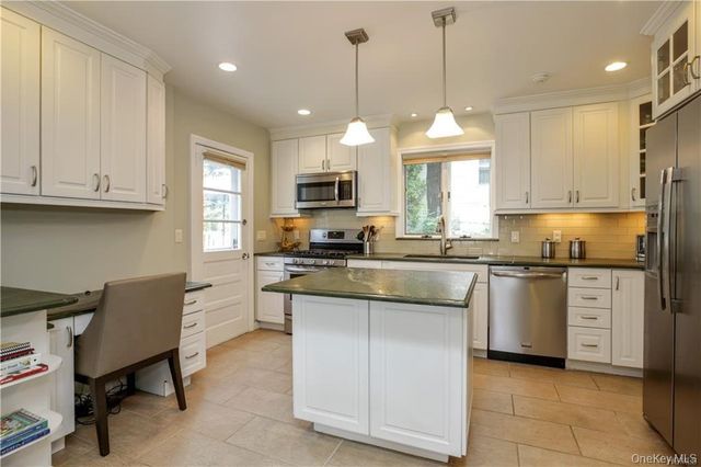 1 Lincoln Road, Scarsdale, NY 10583