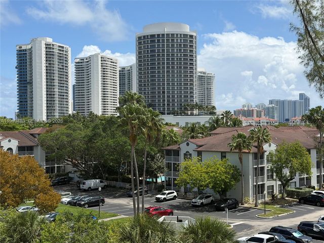 18151 NE 31st Ct 505, Aventura, FL 33160
