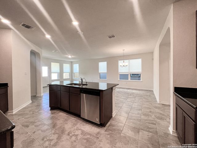 4555 Whispering Oak, New Braunfels, TX 78130