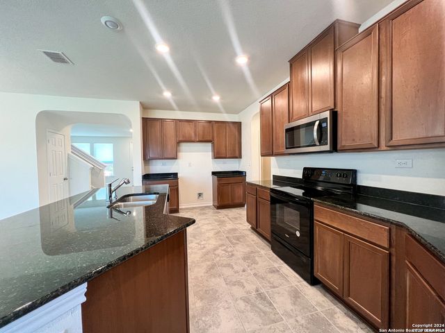 4555 Whispering Oak, New Braunfels, TX 78130