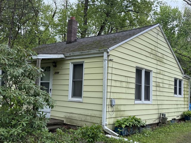2264 White Street, Niles, MI 49120