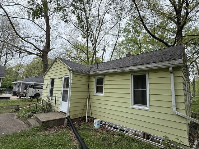 2264 White Street, Niles, MI 49120