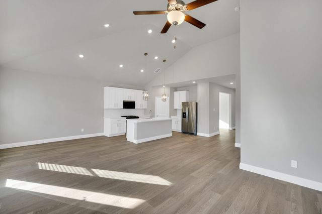 2119 Mustang Way, Seagoville, TX 75159