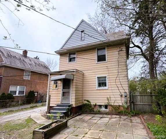 628 N Perry Street, Pontiac, MI 48342